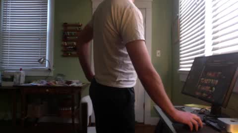 Snapshot of best_triam chatting on 01.01.25 best_triam online show from 01.01.25