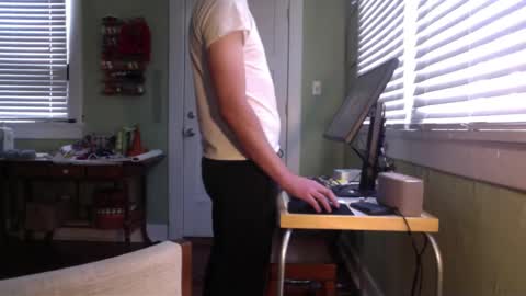 Snapshot of best_triam chatting on 02.20.25 best_triam online show from 02.20.25