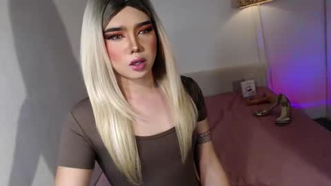 bestgirljulia online show from 10.29.25