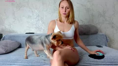 Hellen and Natali online show from 04.18.26