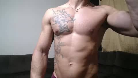 Snapshot of bestmuscle chatting on 04.17.26 bestmuscle online show from 04.17.26