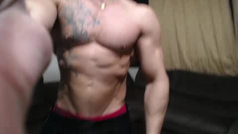 Snapshot of bestmuscle chatting on 05.22.26 bestmuscle online show from 05.22.26