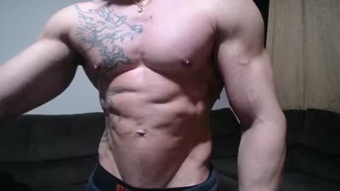 Snapshot of bestmuscle chatting on 07.13.26 bestmuscle online show from 07.13.26
