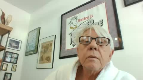 Snapshot of bestshot1951 chatting on 01.09.25 bestshot1951 online show from 01.09.25