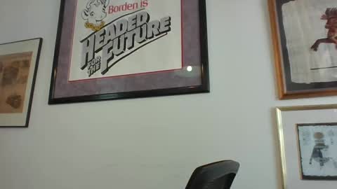 Snapshot of bestshot1951 chatting on 02.10.25 bestshot1951 online show from 02.10.25