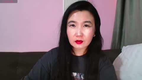 Bet Lu online show from 10.18.25