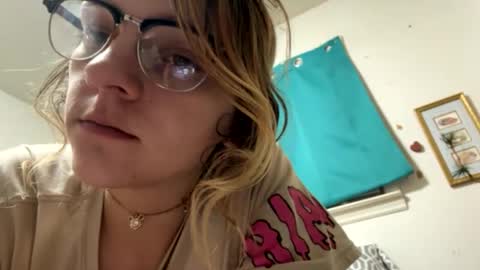 Bethanytakesitt online show from 02.08.25