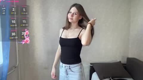 Snapshot of bethkallberg chatting on 07.16.26 Leila online show from 07.16.26
