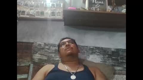 Snapshot of beto471292 chatting on 12.22.25 beto471292 online show from 12.22.25