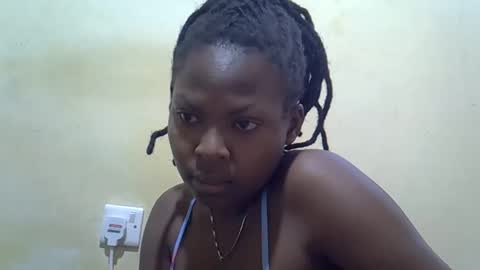 Snapshot of bettymayah chatting on 11.21.25 bettymayah online show from 11.21.25