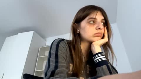 Snapshot of beulahweikert chatting on 05.03.26 Lina online show from 05.03.26