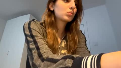 Snapshot of beulahweikert chatting on 05.05.26 Lina online show from 05.05.26