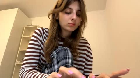 Snapshot of beulahweikert chatting on 05.12.26 Lina online show from 05.12.26