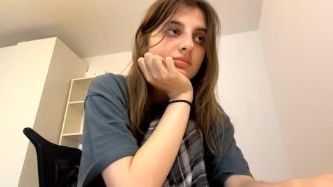 Snapshot of beulahweikert chatting on 05.25.26 Lina online show from 05.25.26