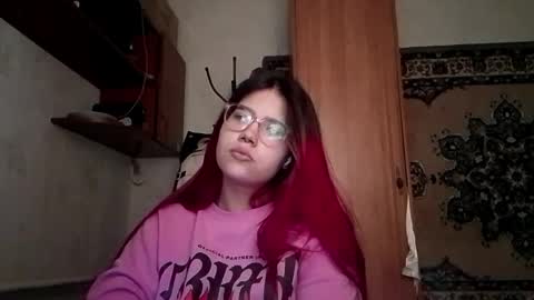 Mia online show from 04.22.26