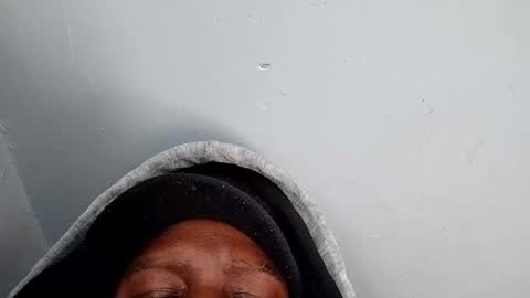 Snapshot of bi582945 chatting on 12.03.25 bi582945 online show from 12.03.25