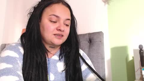 Snapshot of biabia_1 chatting on 12.25.24 BiaBia online show from 12.25.24