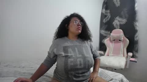 Snapshot of bianca_boobs chatting on 03.01.25 Bianca Tuesday to Sunday from 2am to 6am UTC-5 online show from 03.01.25