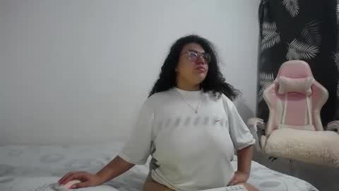 Snapshot of bianca_boobs chatting on 11.19.25 Bianca Tuesday to Sunday from 2am to 6am UTC-5 online show from 11.19.25