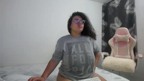 Snapshot of bianca_boobs chatting on 11.26.25 Bianca Tuesday to Sunday from 2am to 6am UTC-5 online show from 11.26.25