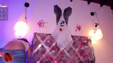 Snapshot of bianca_zaens1 chatting on 10.29.25 B I A N C A online show from 10.29.25