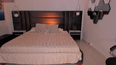 Bianca Pierce online show from 09.24.25