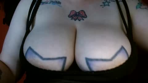 Snapshot of bianka_star_ chatting on 02.17.25 bianca online show from 02.17.25