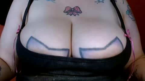 Snapshot of bianka_star_ chatting on 10.17.25 bianca online show from 10.17.25