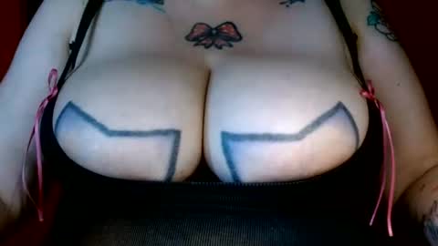 Snapshot of bianka_star_ chatting on 07.20.26 bianca online show from 07.20.26