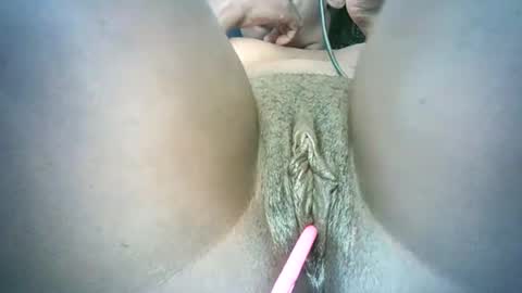 pretty online show from 01.20.25