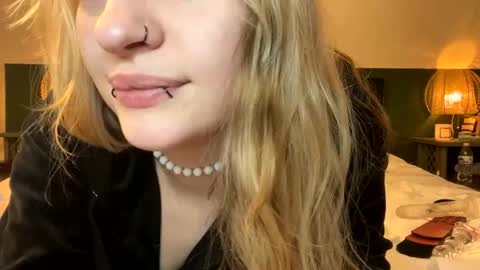 Snapshot of bibaby_ellie_ chatting on 03.04.26 Ellie online show from 03.04.26