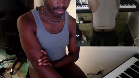 BicepsandFrot online show from 03.02.25