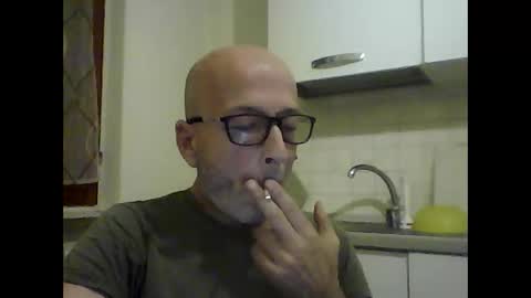 Snapshot of big23italy chatting on 04.19.26 big23italy online show from 04.19.26