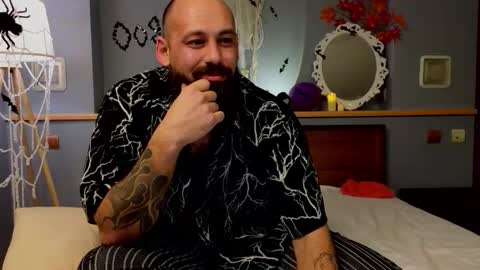 Snapshot of big__daddy110 chatting on 10.28.25 Rustam online show from 10.28.25