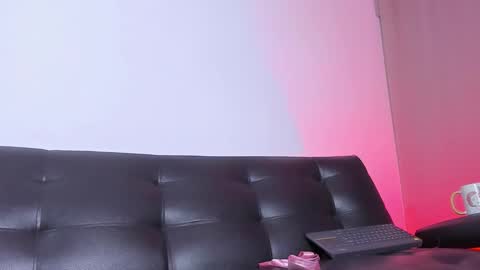 Snapshot of big__pussy69 chatting on 03.29.26 big__pussy69 online show from 03.29.26
