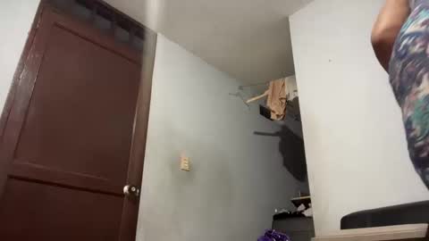 lau li online show from 10.04.25