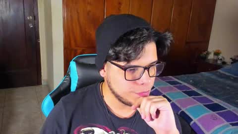 Snapshot of big_cockjughead chatting on 11.14.25 Logan Sprouse online show from 11.14.25