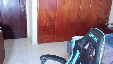 Snapshot of big_cockjughead chatting on 12.04.25 Logan Sprouse online show from 12.04.25