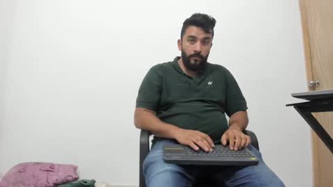 Snapshot of big_dad69 chatting on 11.13.25 Tommy online show from 11.13.25