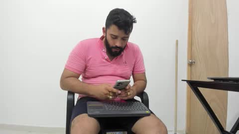 Snapshot of big_dad69 chatting on 11.16.25 Tommy online show from 11.16.25