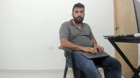 Snapshot of big_dad69 chatting on 11.20.25 Tommy online show from 11.20.25