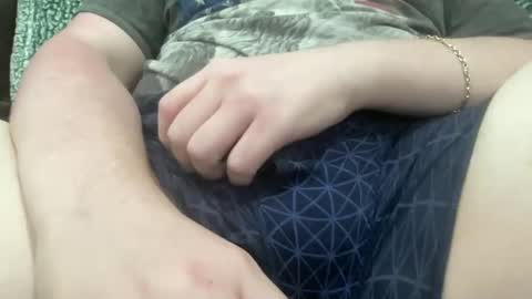 Snapshot of big_pesch chatting on 10.01.25 Big Pesch online show from 10.01.25