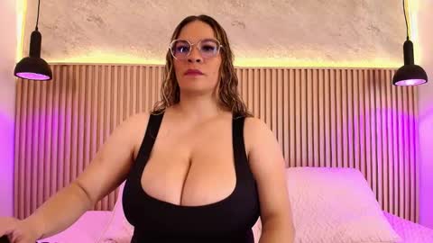 Tell me Sophia  online show from 10.15.25