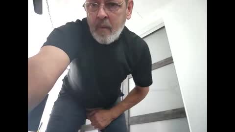 Snapshot of bigal9816192 chatting on 12.12.24 bigal9816192 online show from 12.12.24