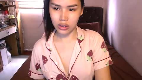 Mia online show from 09.11.25