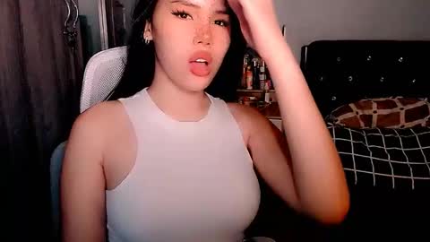 Mia online show from 02.22.26