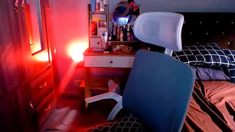 Mia online show from 02.23.26