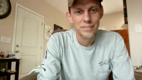 Snapshot of bigbbaxk4 chatting on 11.24.25 bigbbaxk4 online show from 11.24.25