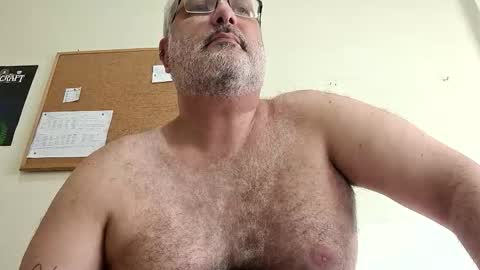 Snapshot of bigbearhector chatting on 03.20.26 BigBearXXX online show from 03.20.26