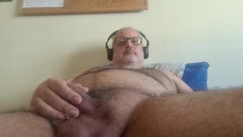 Snapshot of bigbearhector chatting on 03.25.26 BigBearXXX online show from 03.25.26